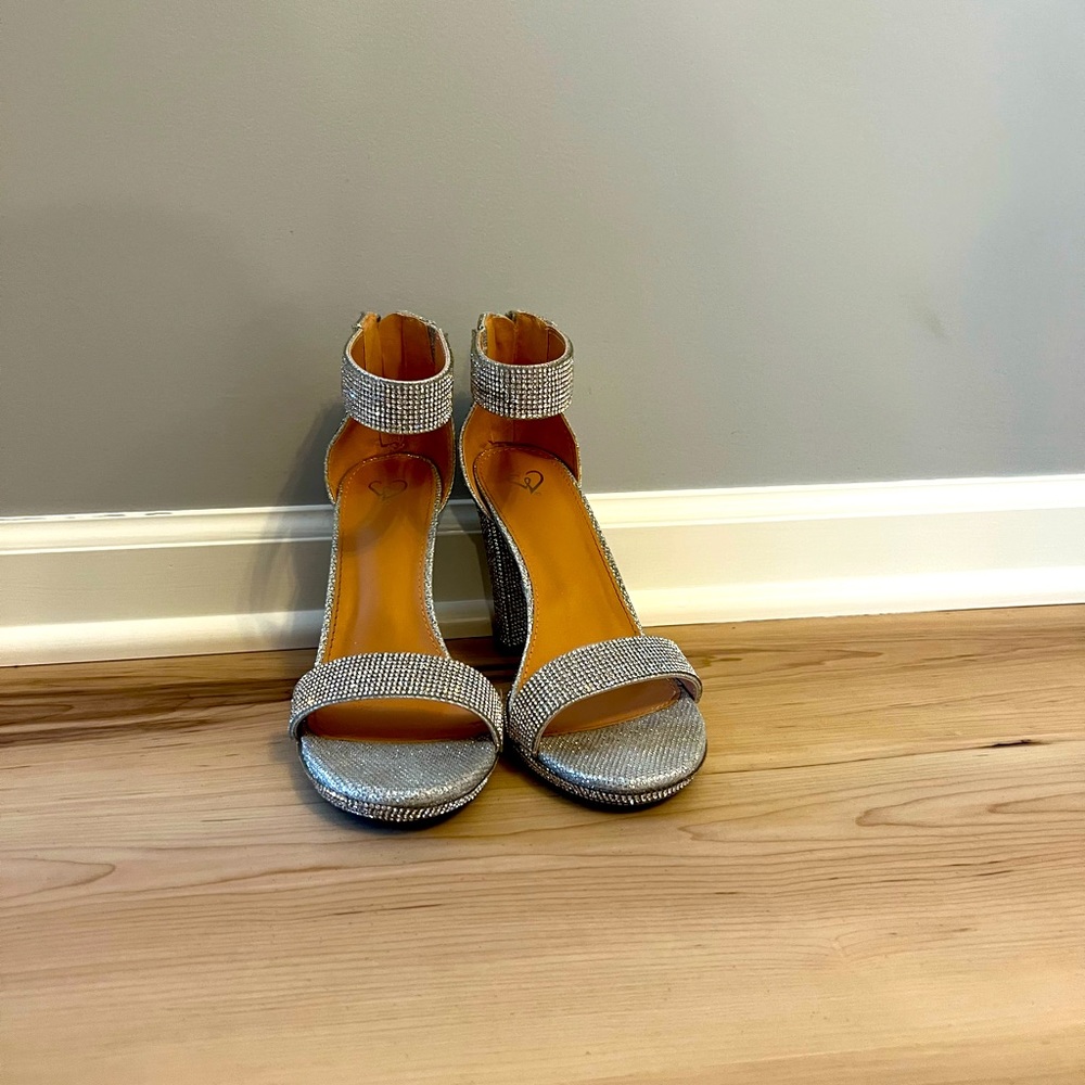 windsor gem heels!